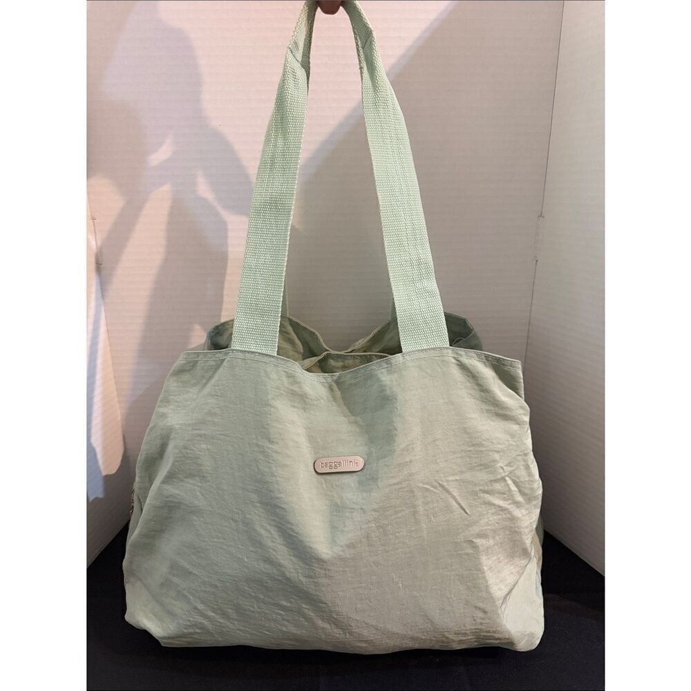 Baggallini Tote - Mint Green 3 Compartment Tote Bag w/Wide Straps